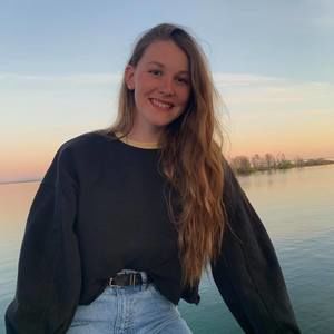 Meet your Posher, Janika